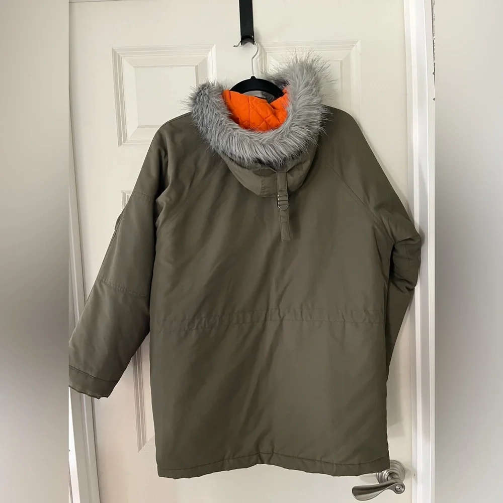 Gap Kids Heavyweight Parka Jacket Olive army green w/faux fur hood, pockets 12